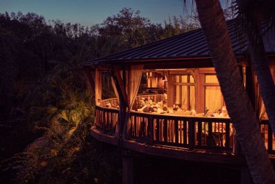 Nomad Lounge