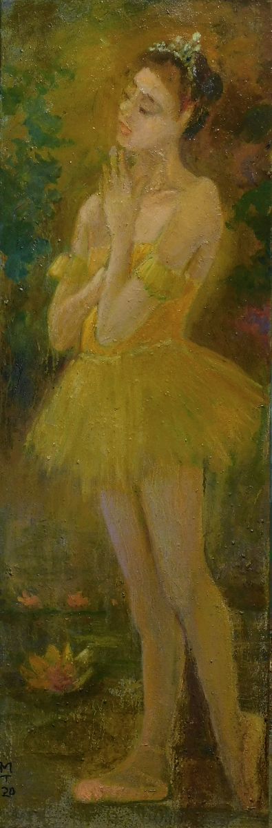 ballerina in gold