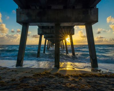Juno Beach Pier Starburst, 20x16, Limited Edition 1/25